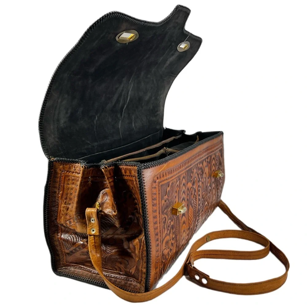 VINTAGE 1950’s | TOOLED LEATHER x-large briefcase
